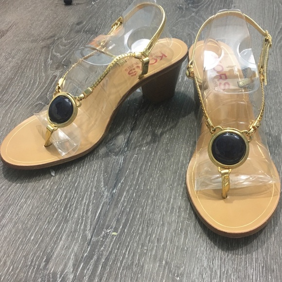 Women’s thong stacked heel sandal gold with blue - Picture 2 of 13